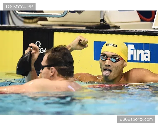 徐嘉余居然真带队吃豪华大餐，平时池边憋着的低调气质算是炸开了？！
